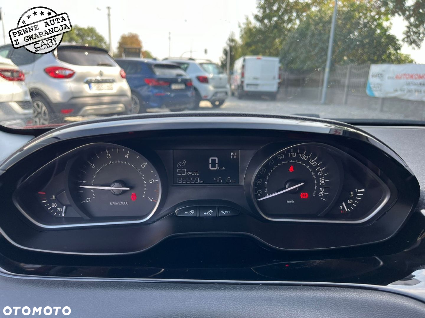 Peugeot 208 - 13