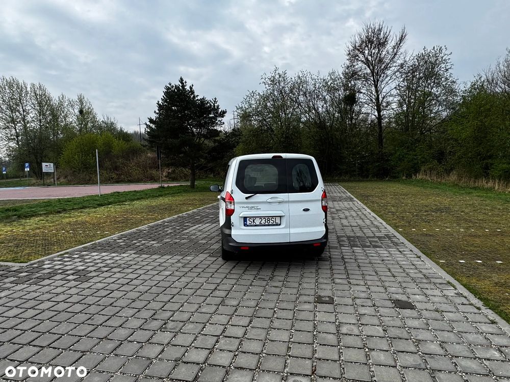 Ford Transit Courier Ambiente - 4