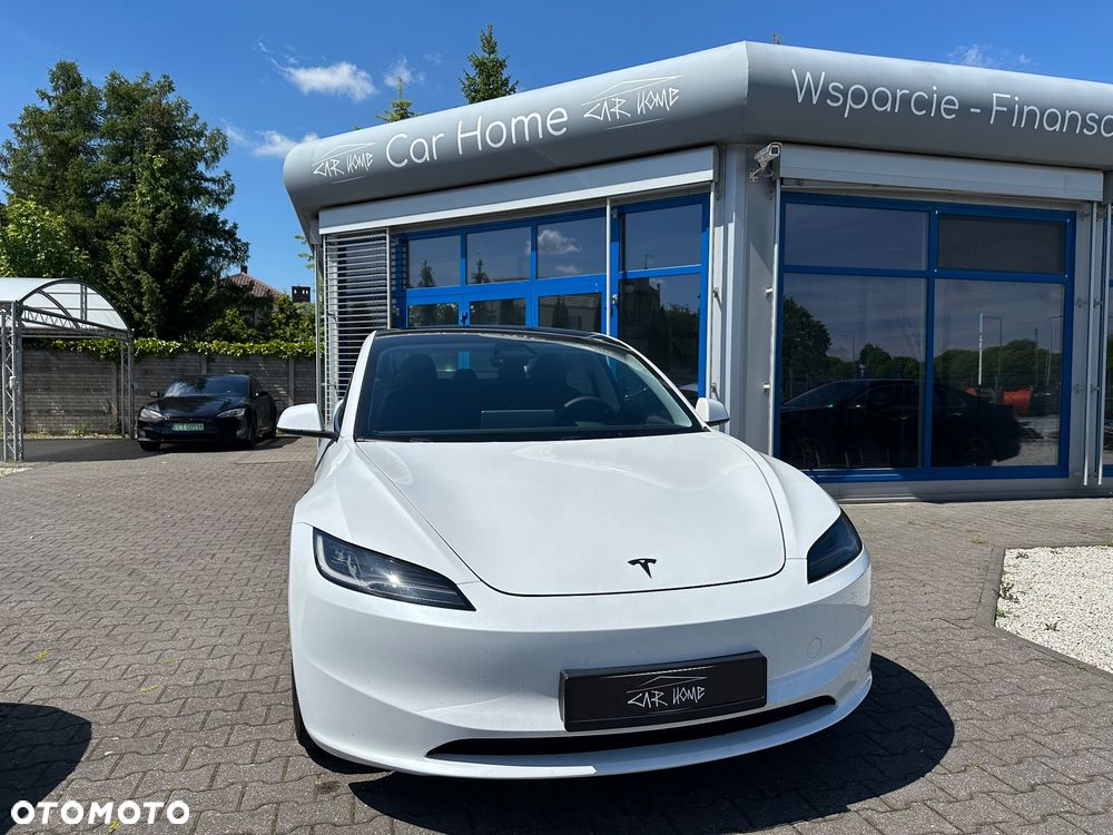 Tesla Model 3 - 1