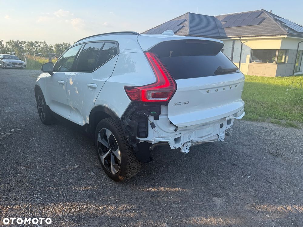 Volvo XC 40 B5 B AWD Ultimate Dark - 5