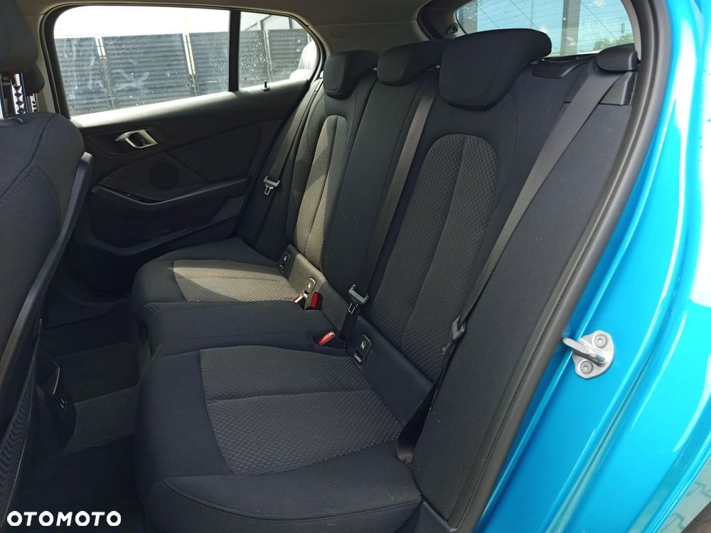 BMW Seria 1 - 21