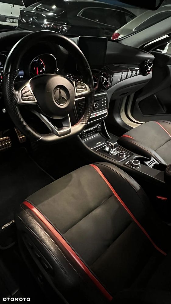 Mercedes-Benz CLA - 37