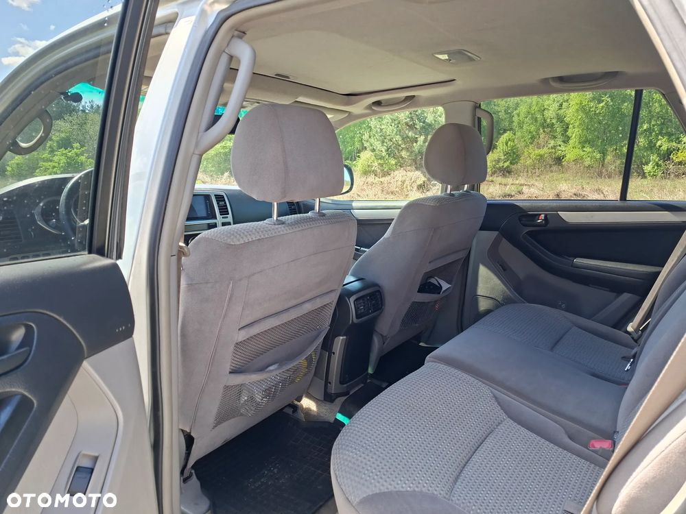 Toyota 4-Runner - 12