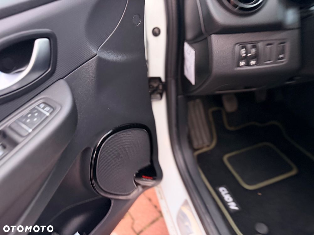 Renault Clio - 6