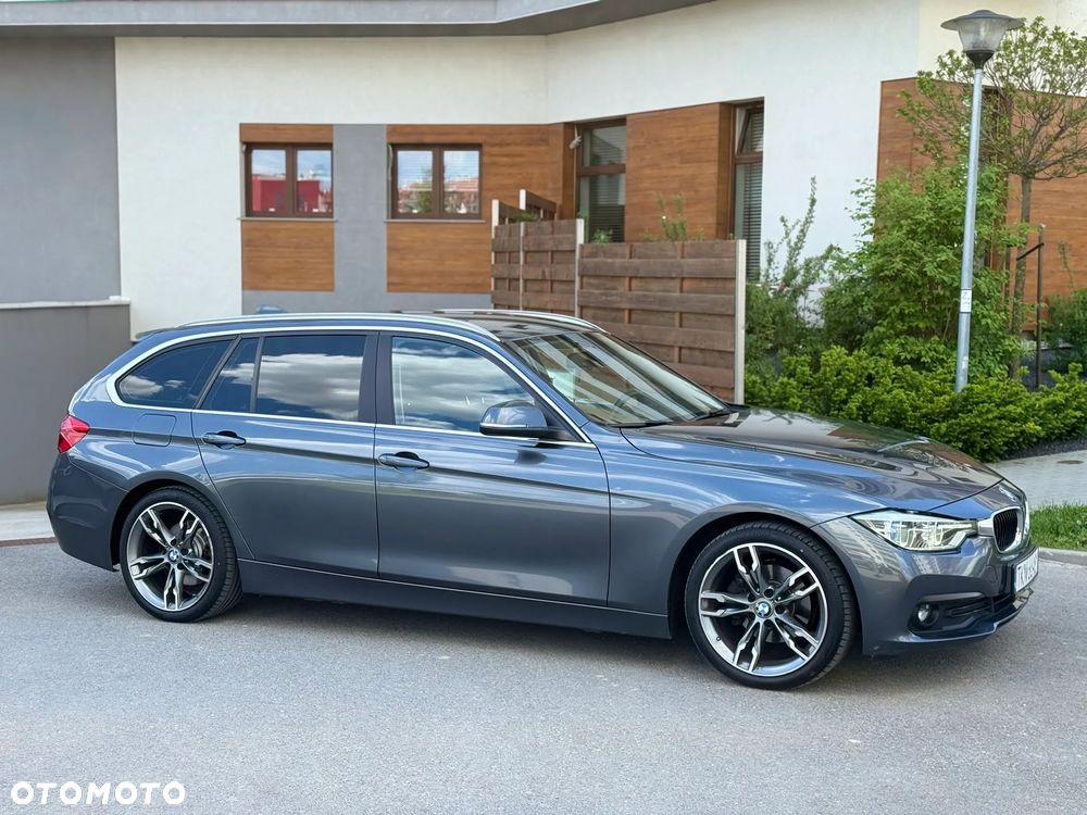 BMW Seria 3 320d Sport Line - 4