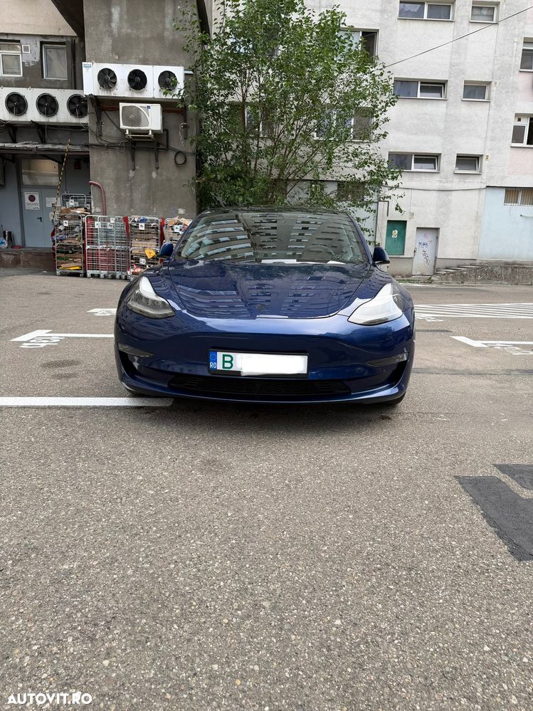 Tesla Model 3 - 2