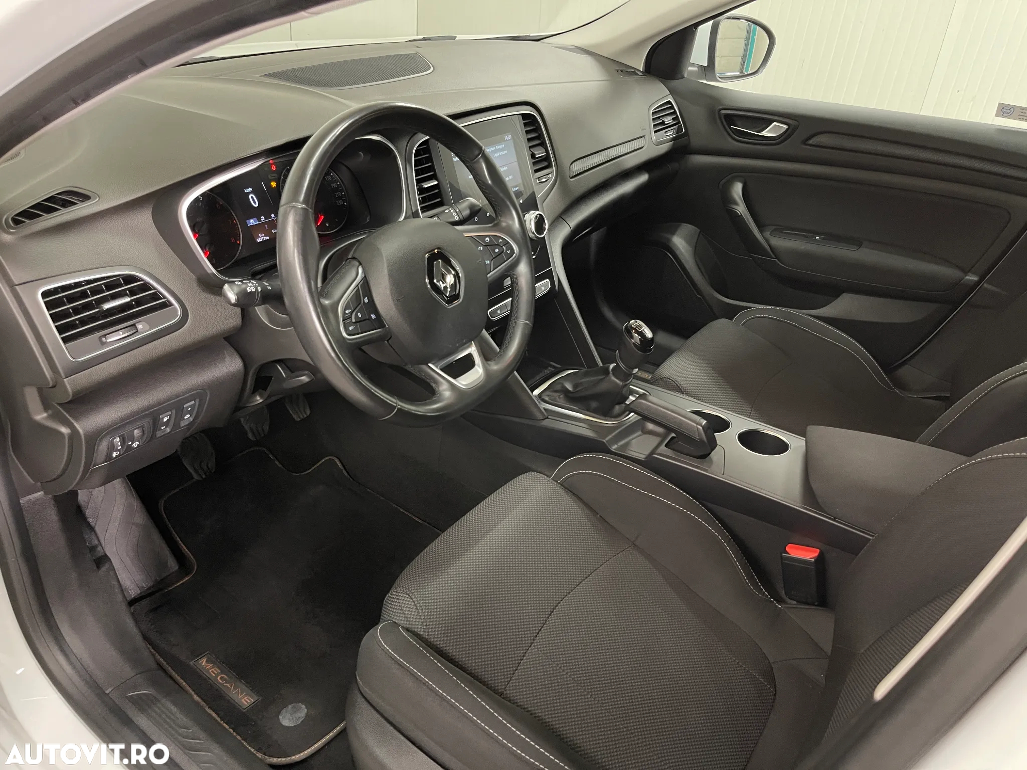 Renault Megane TCe 140 GPF Equilibre - 5