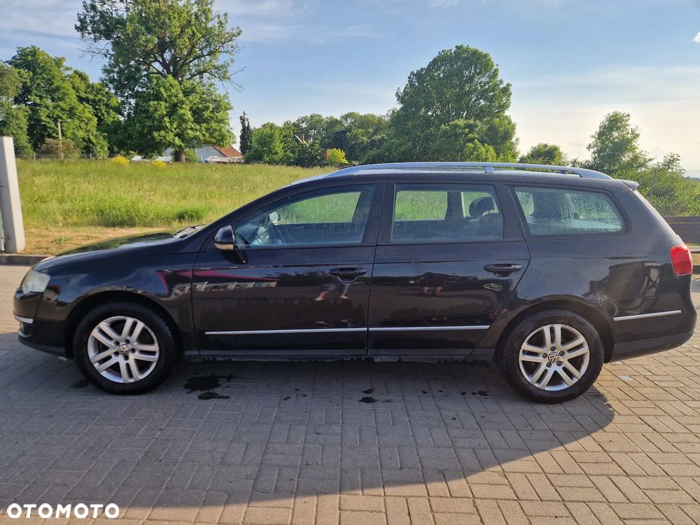 Volkswagen Passat 1.9 TDI Comfortline - 4