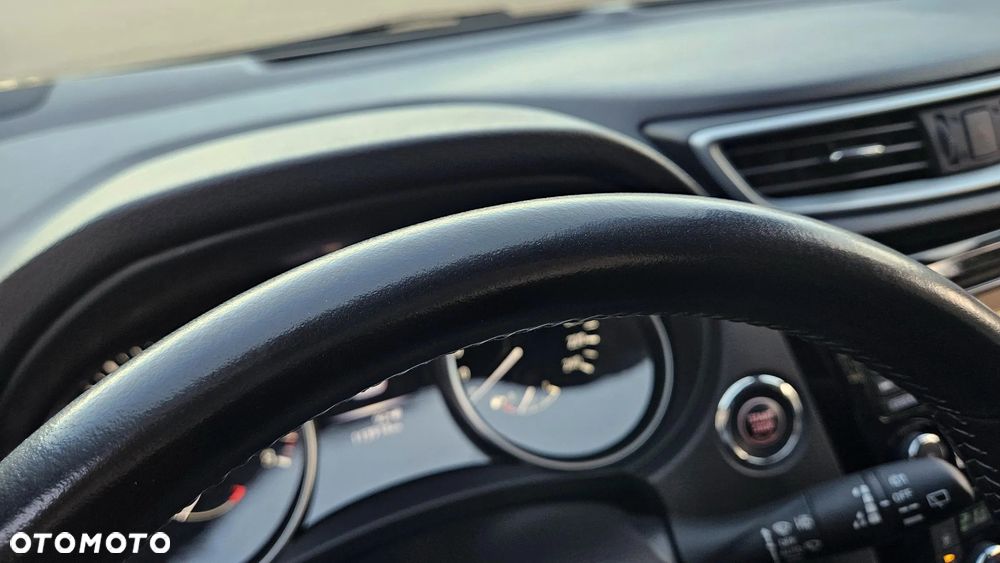 Nissan Qashqai 1.6 DIG-T N-Connecta - 35