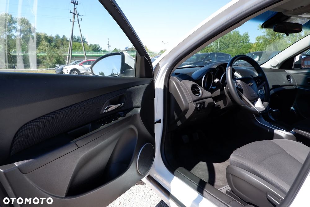 Chevrolet Cruze 1.7TD LT+ - 23
