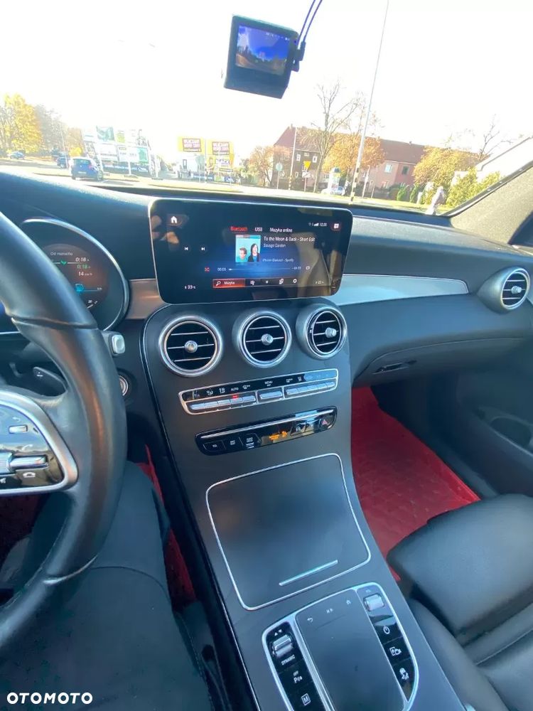 Mercedes-Benz GLC - 14