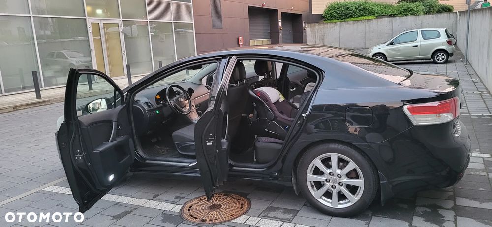 Toyota Avensis 1.8 Luna MS - 10