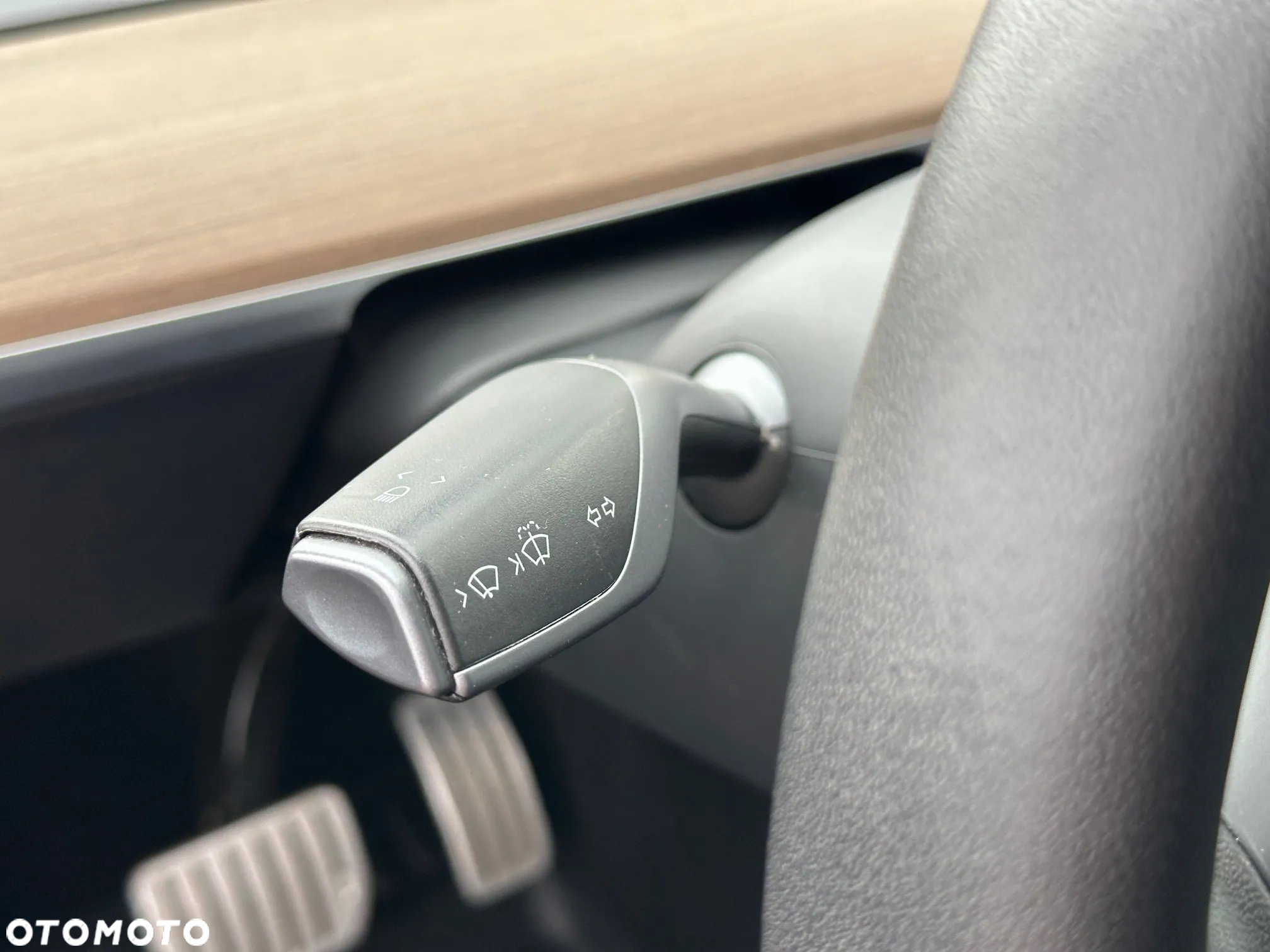 Tesla Y Model Long Range Dual Motor AWD - 17