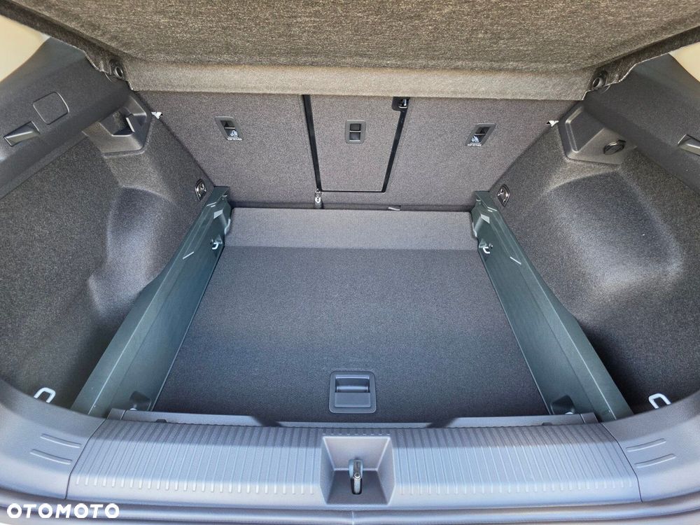 Volkswagen T-Roc - 10