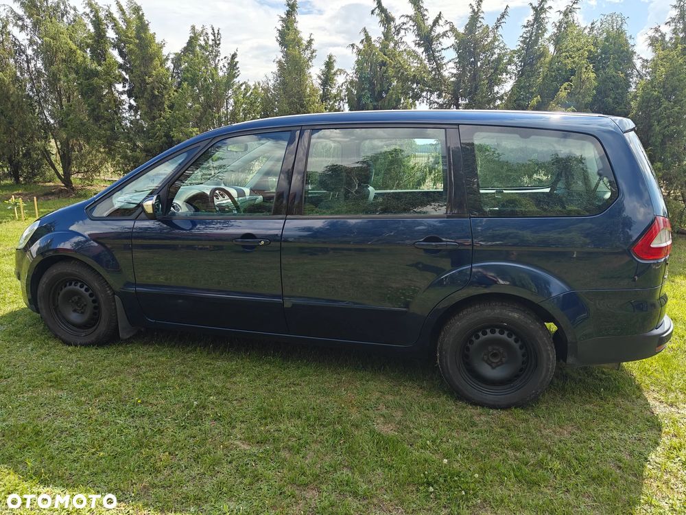 Ford Galaxy 1.8 TDCi Ambiente - 4