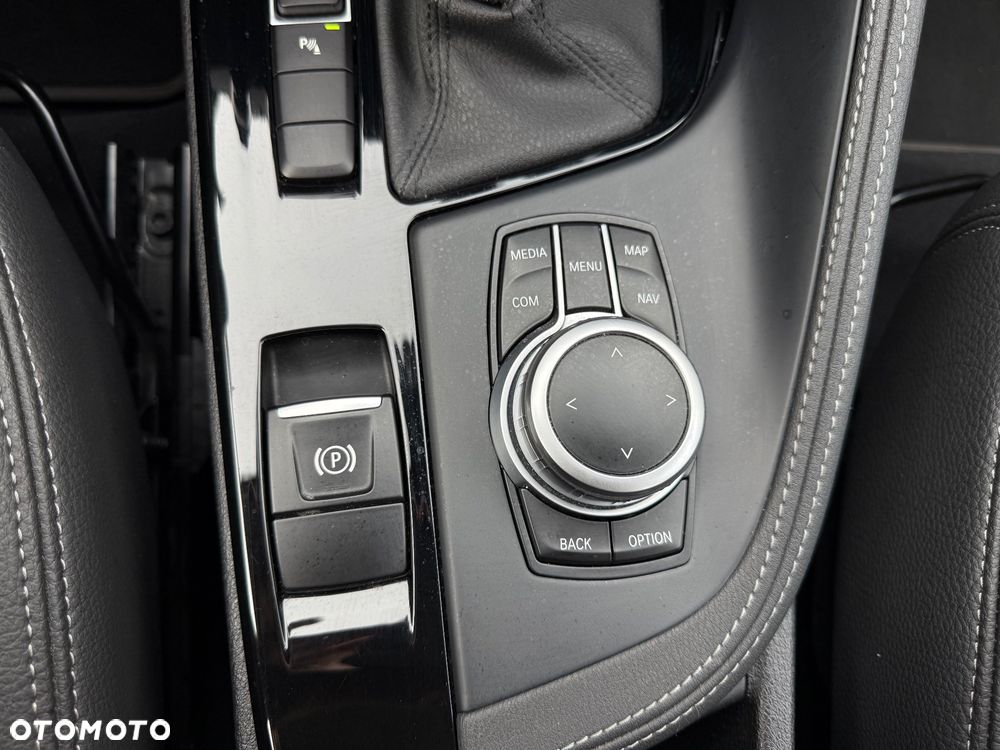 BMW X1 - 16