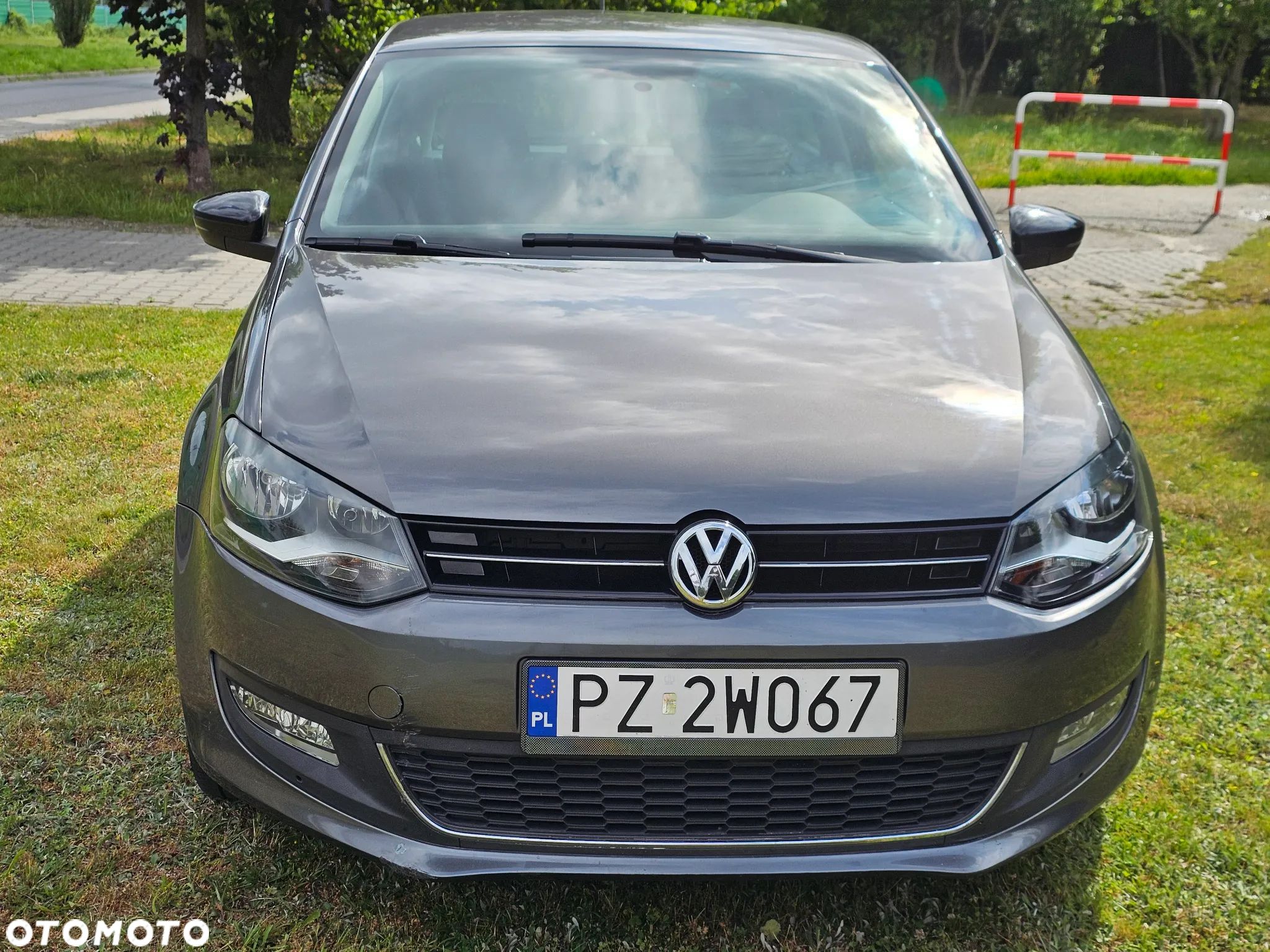 Volkswagen Polo 1.2 MATCH - 1