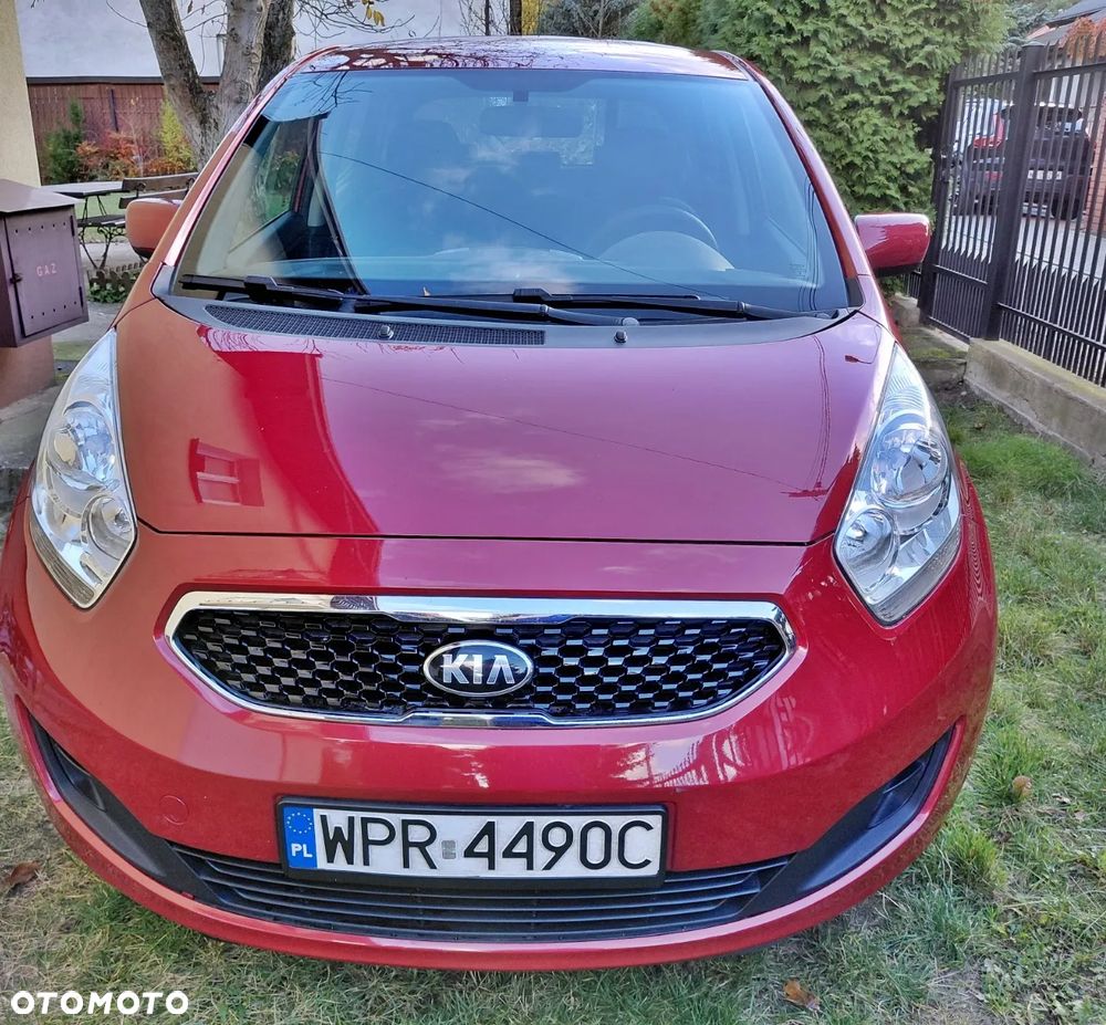 Kia Venga 1.6 L - 5