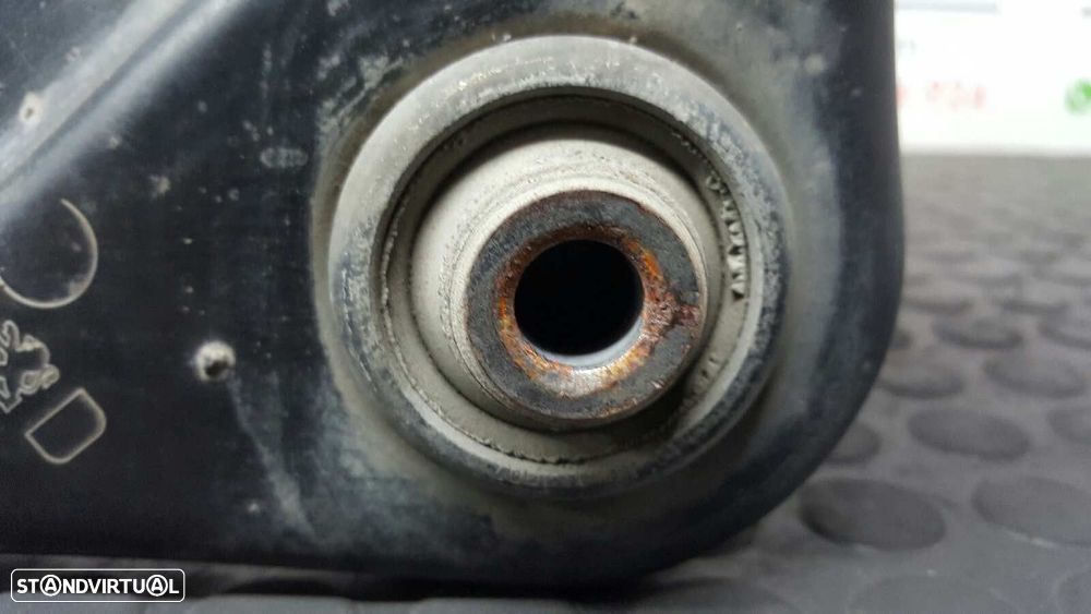 BRAÇO SUSPENSÃO INFERIOR FRENTE DIREITO PEUGEOT 207 X-LINE - 2