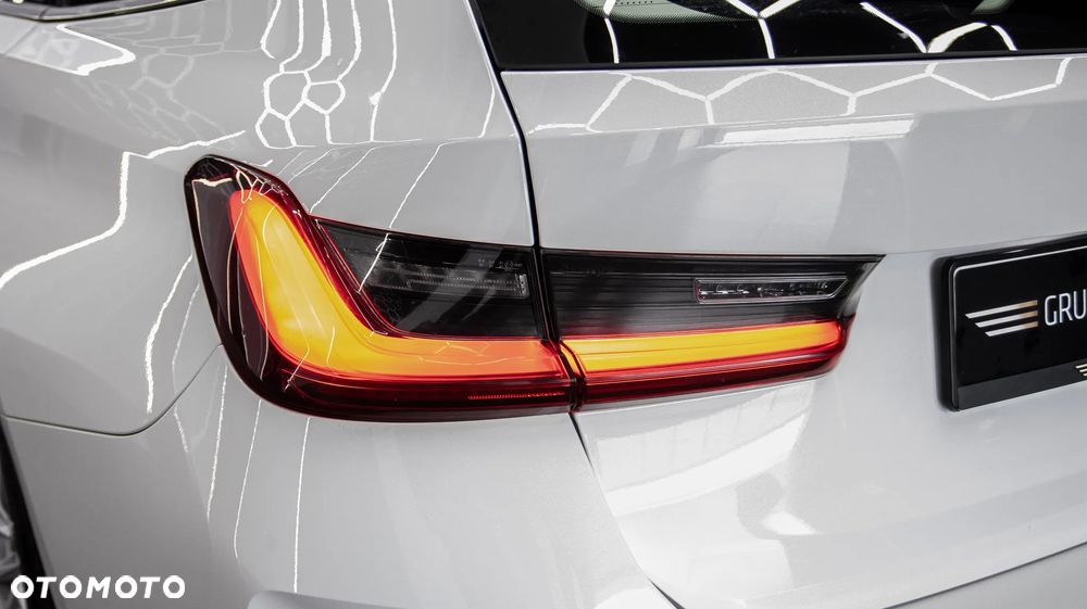 BMW Seria 3 318i Sport Line - 13
