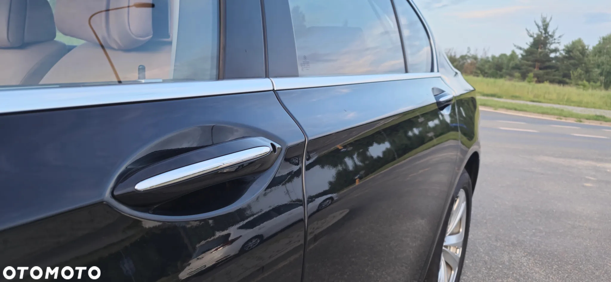 BMW Seria 7 750i xDrive - 13