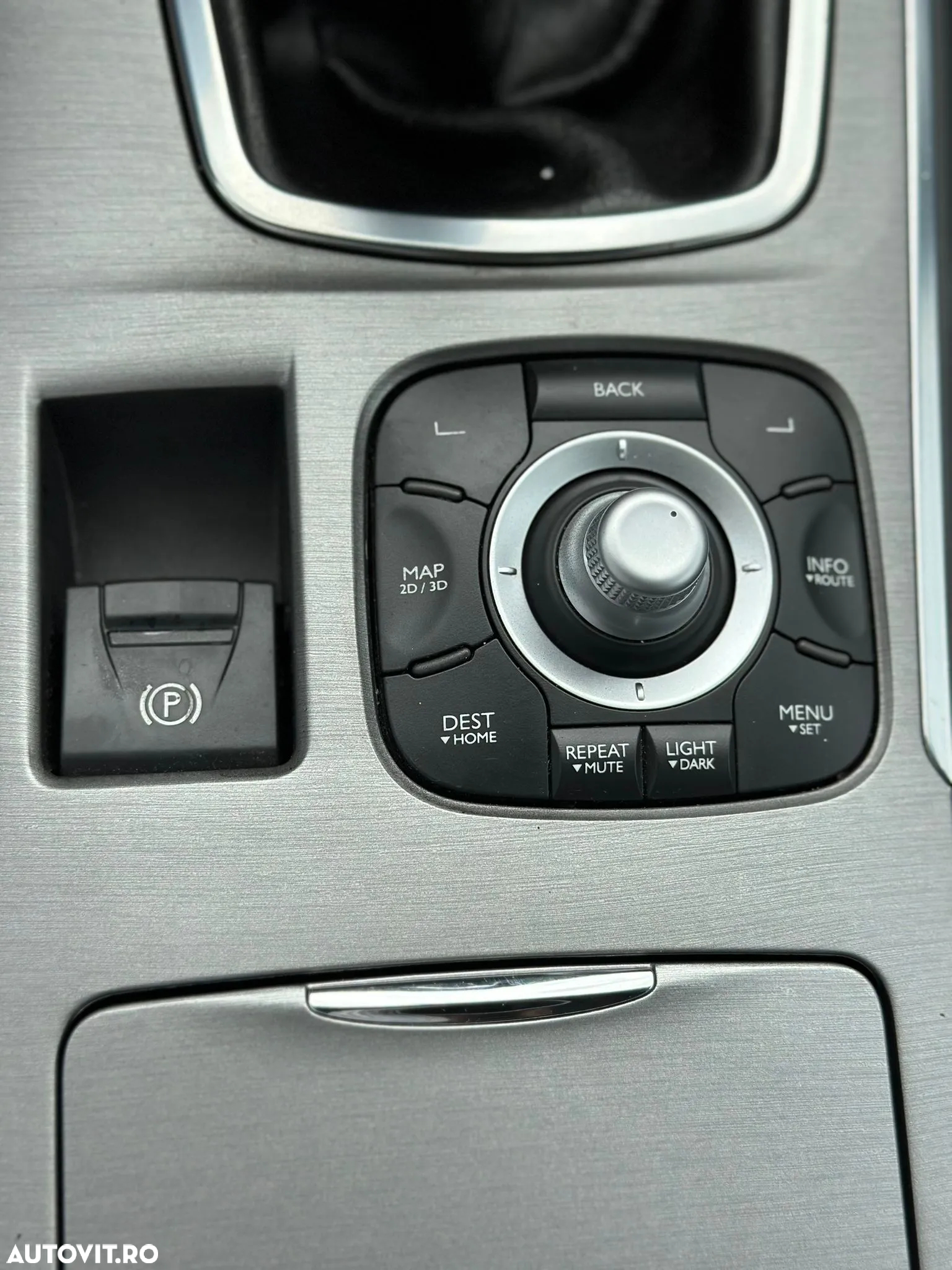 Renault Latitude 2.0 dCi Luxury - 18