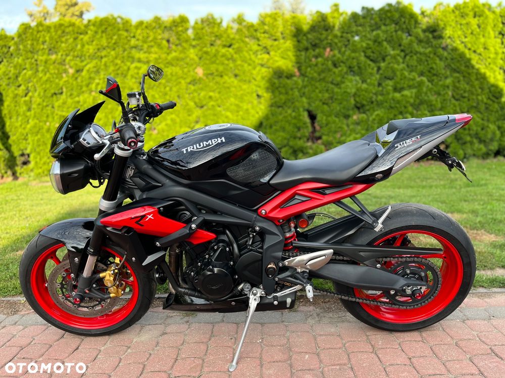 Triumph Street Triple - 8