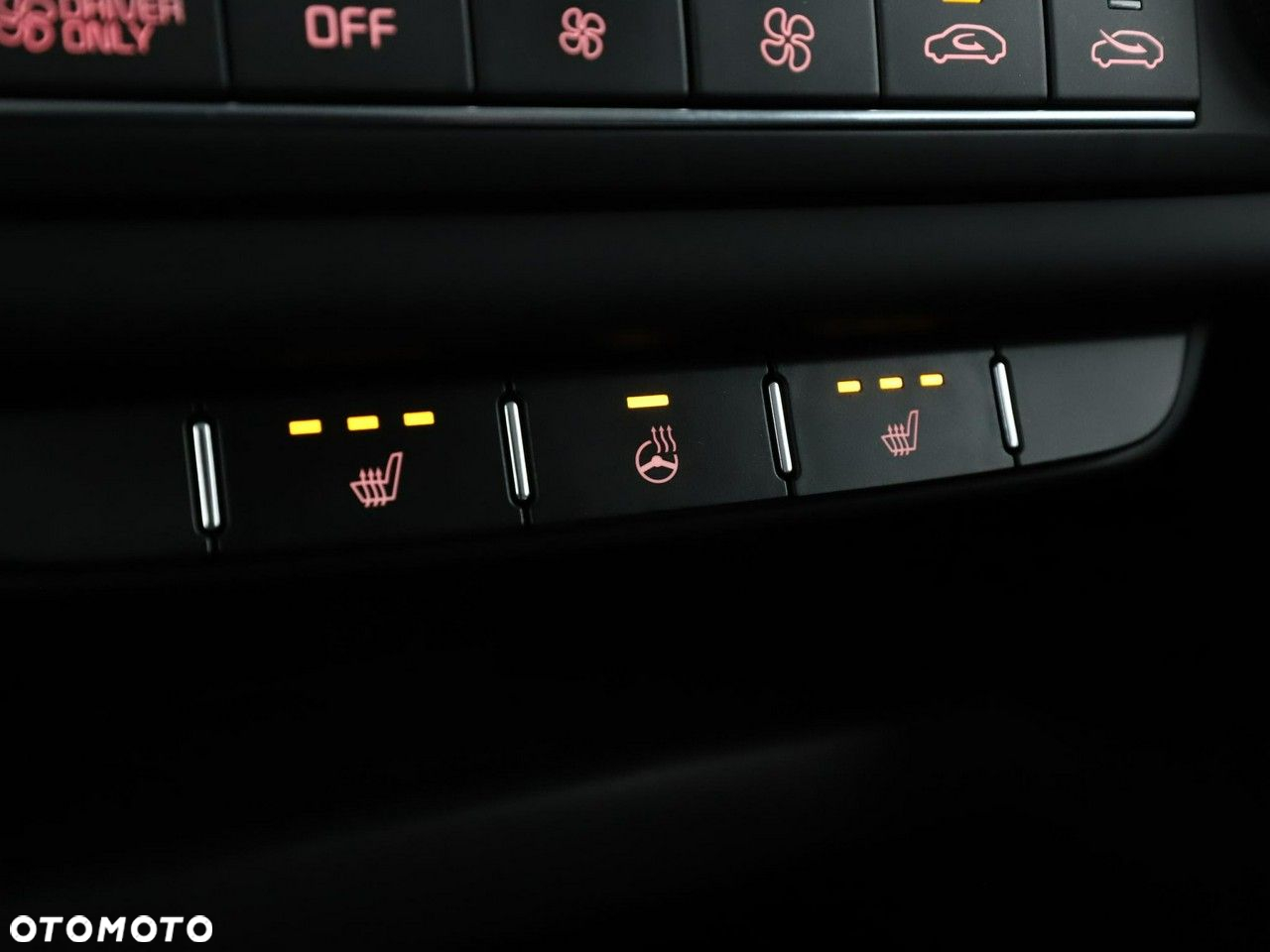 Kia Ceed 1.6 GDI PHEV L DCT - 29