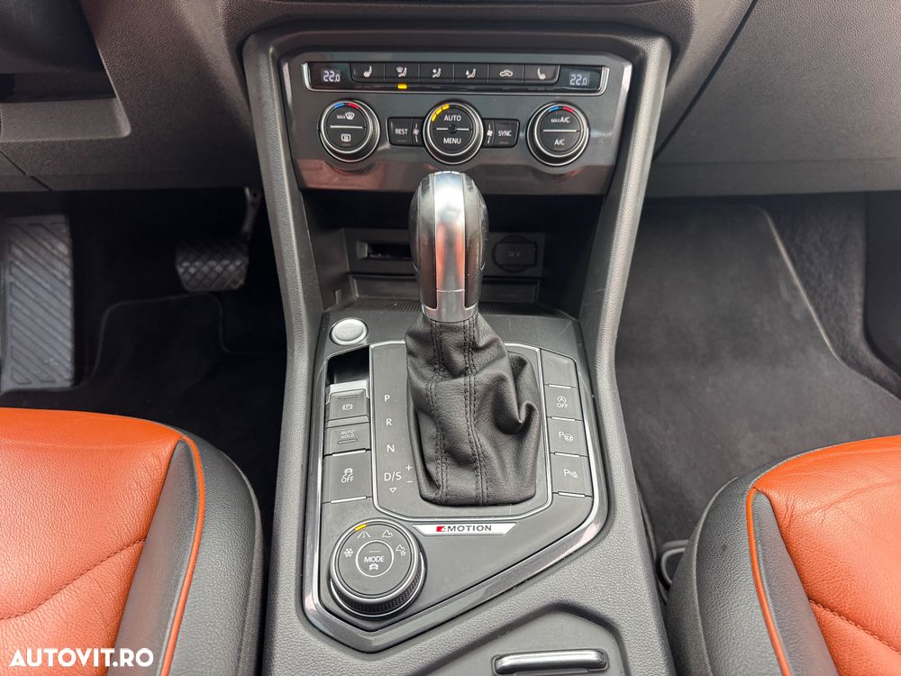 Volkswagen Tiguan 2.0 TDI SCR 4MOTION DSG Comfortline - 11