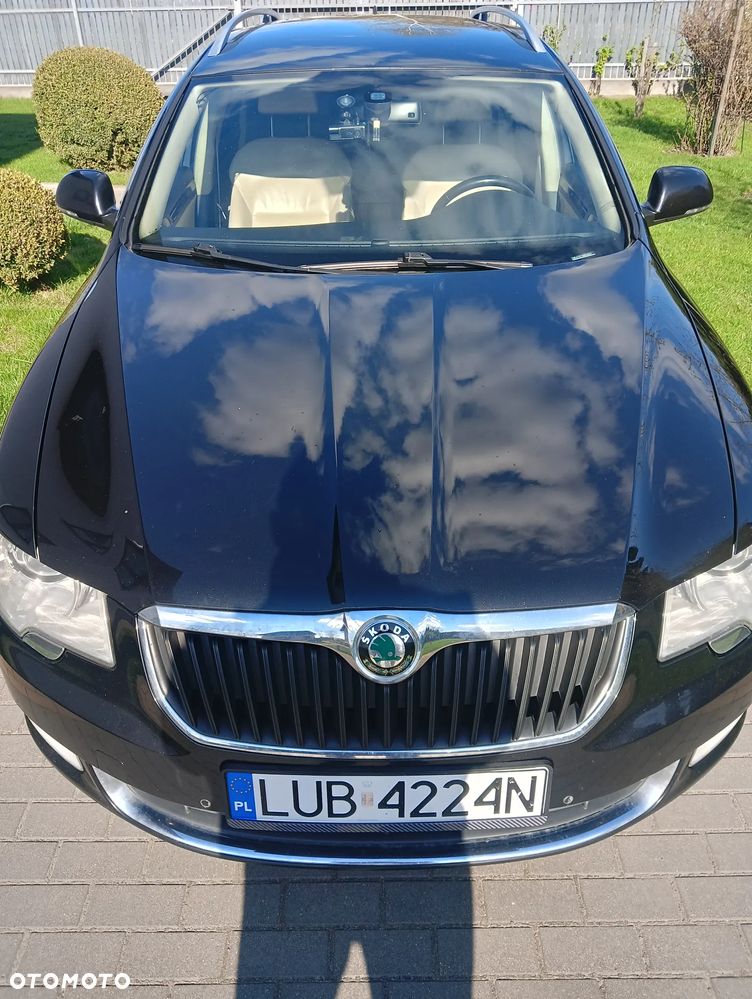 Skoda Superb 2.0 TDI DSG Elegance - 8