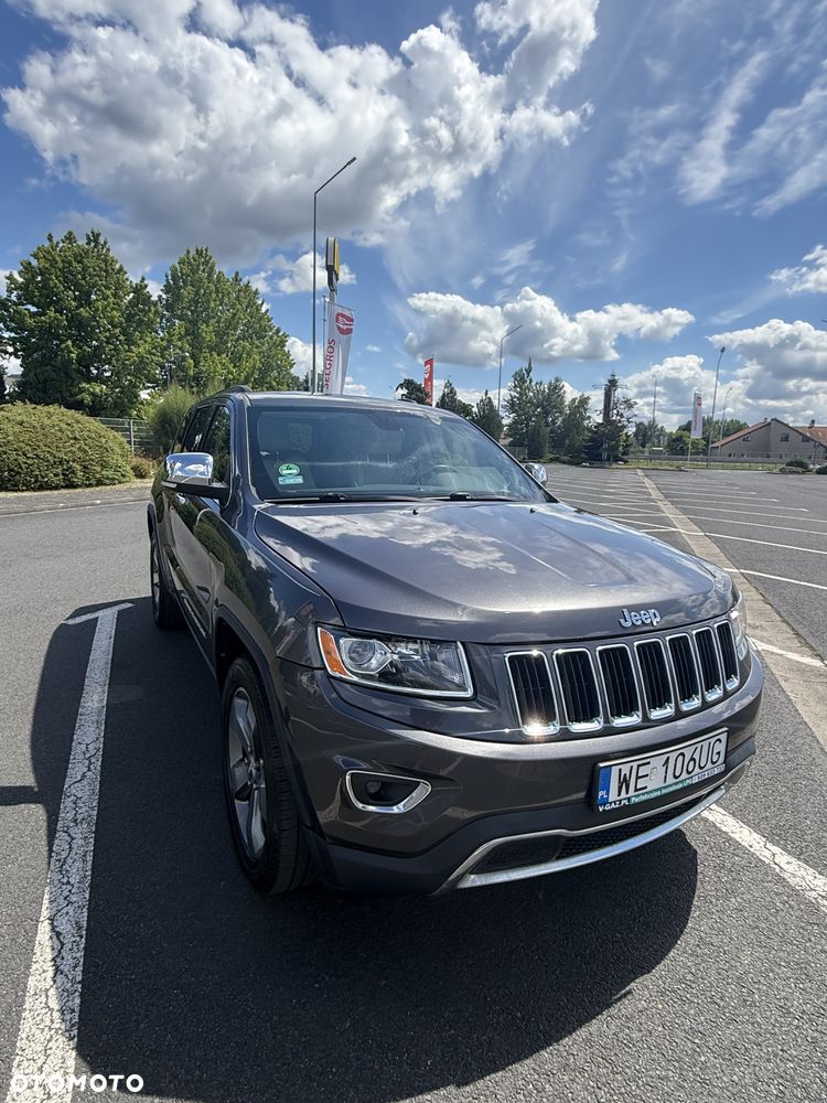 Jeep Grand Cherokee - 1