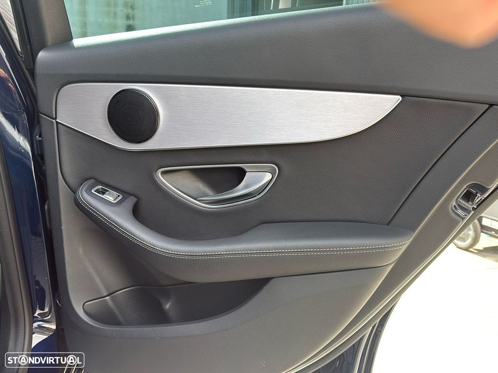 Mercedes-Benz C 200 - 26