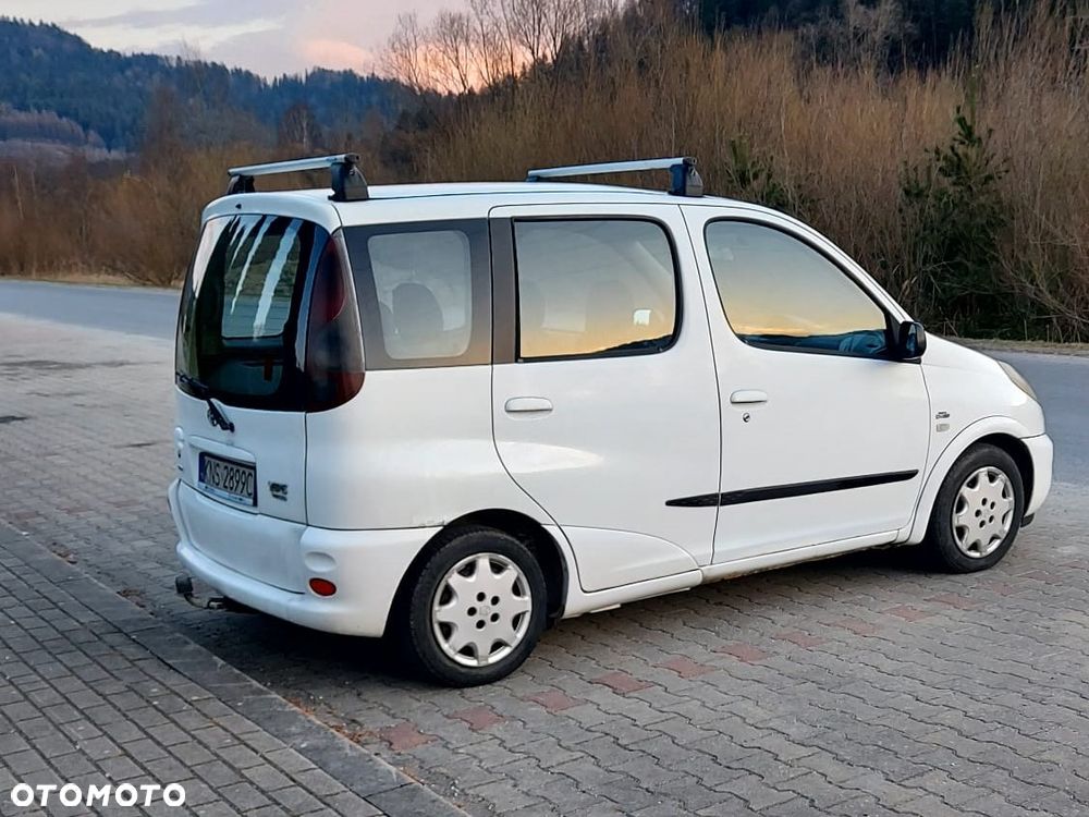 Toyota Yaris Verso 1.4 D-4D Sol - 6