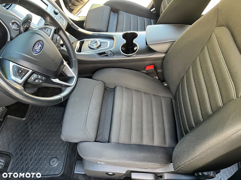 Ford Mondeo - 23
