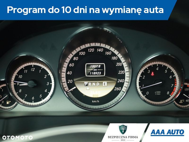 Mercedes-Benz Klasa E - 9