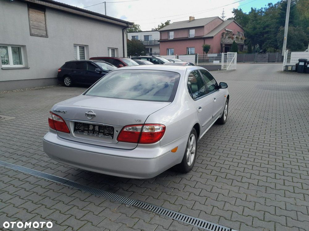 Nissan Maxima 2.0 Elegance - 3