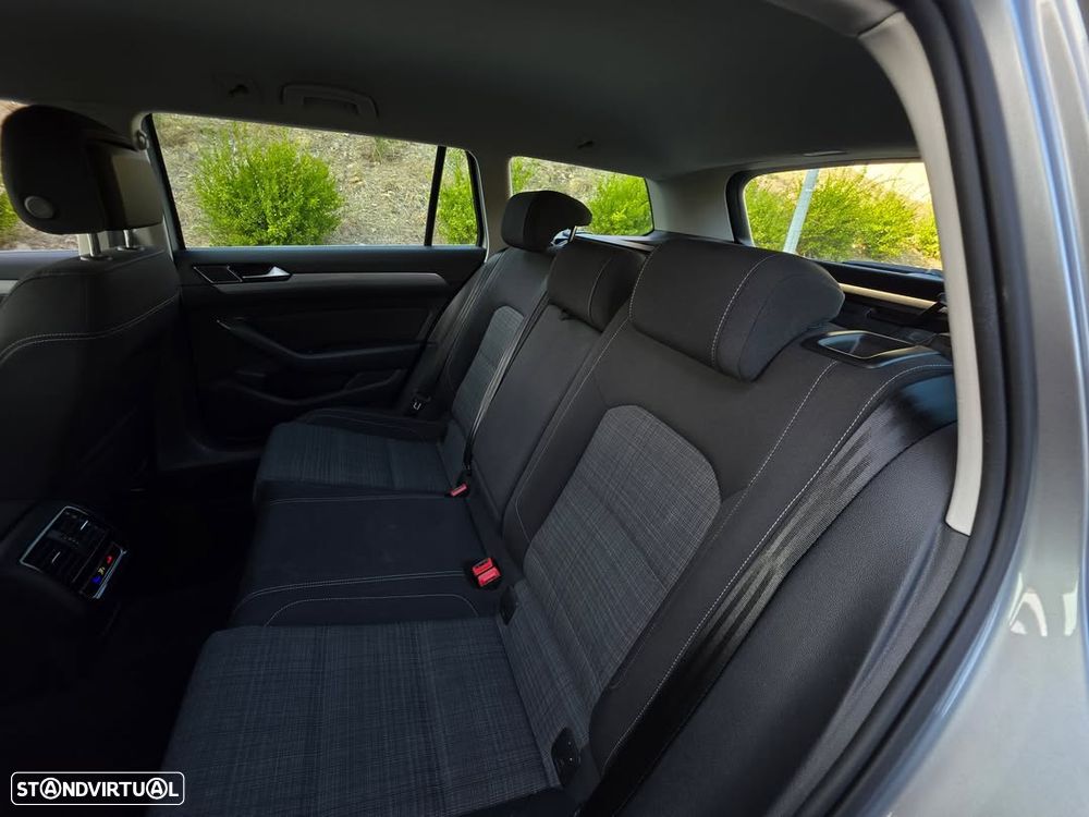 VW Passat 2.0 TDI Business - 7