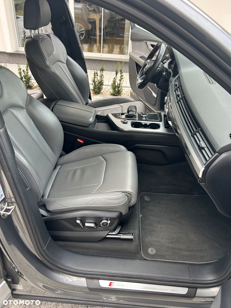 Audi Q7 - 32