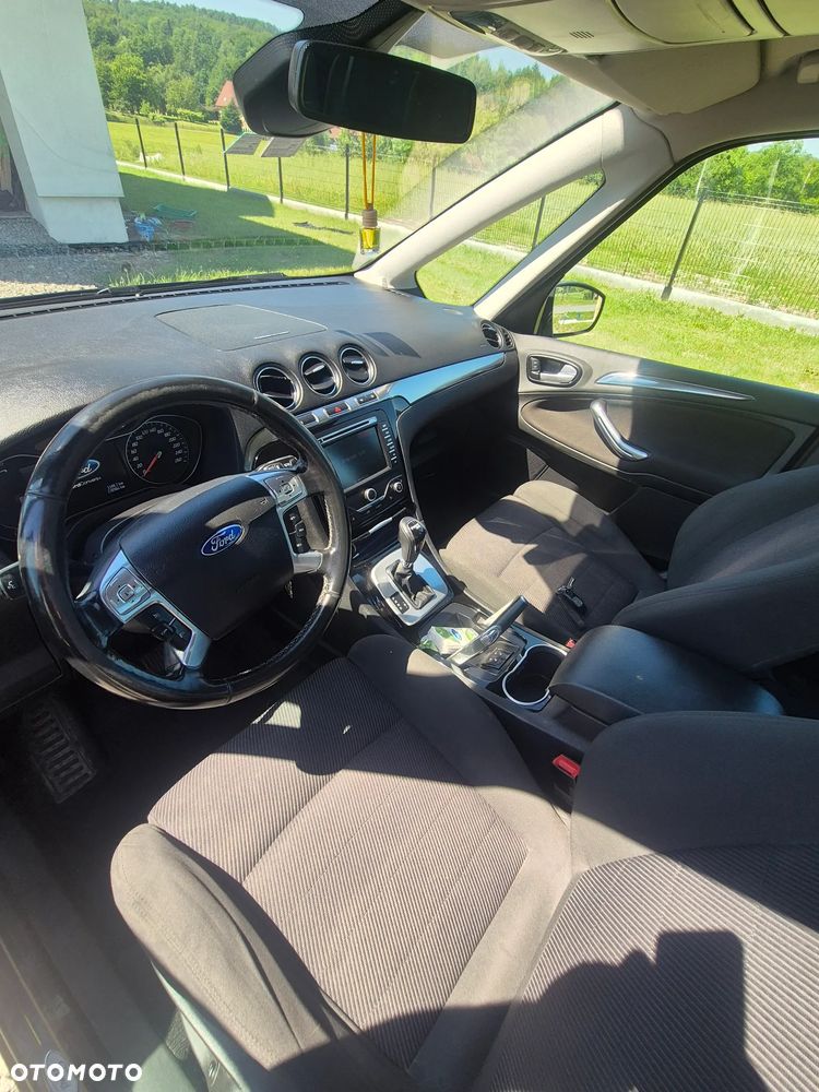 Ford Galaxy - 7