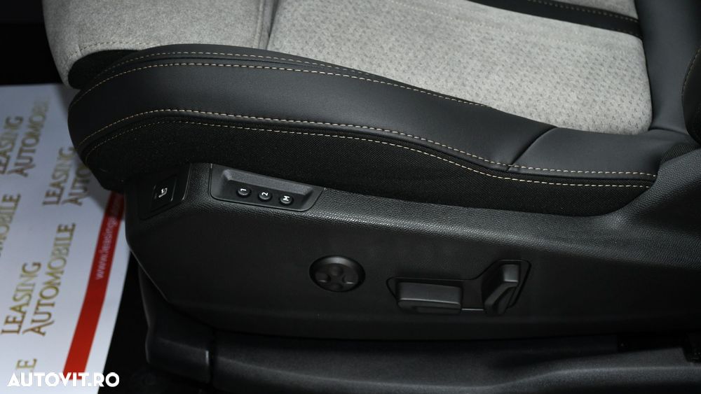 Peugeot 3008 PHEV 300 EAT8 4X4 GT - 34