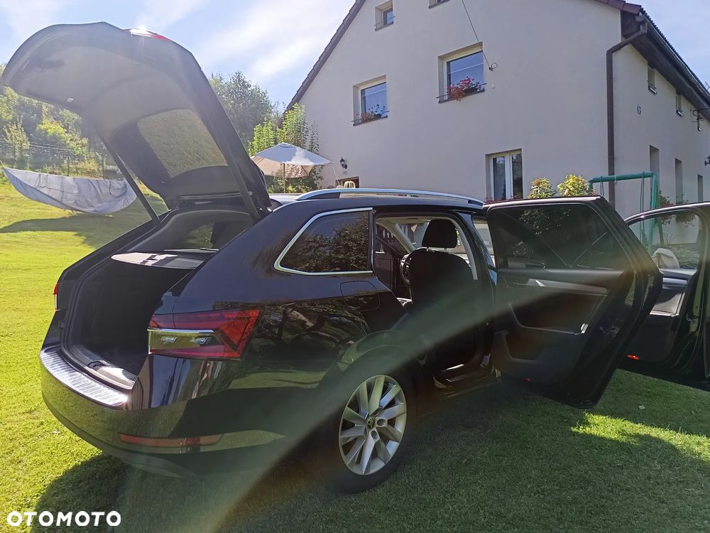 Skoda Superb 2.0 TSI Ambition DSG - 11