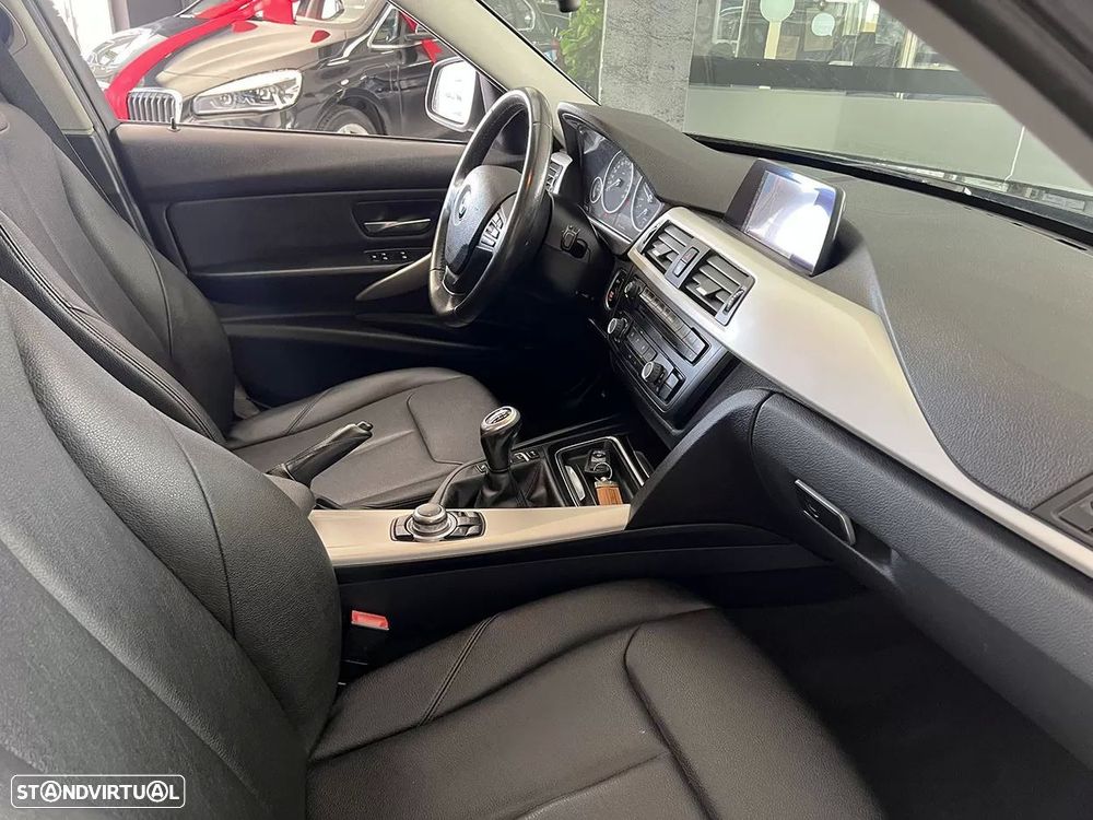 BMW 316 d Line Sport - 16