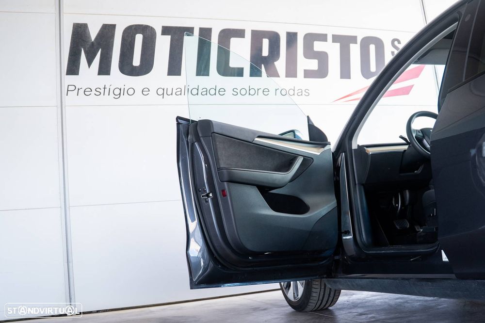 Tesla Model Y Long Range Tração Integral - 12