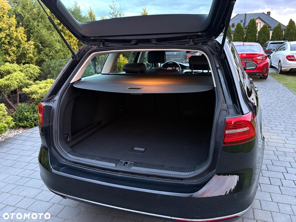 Volkswagen Passat 1.8 TSI (BlueMotion Technology) DSG Highline - 22