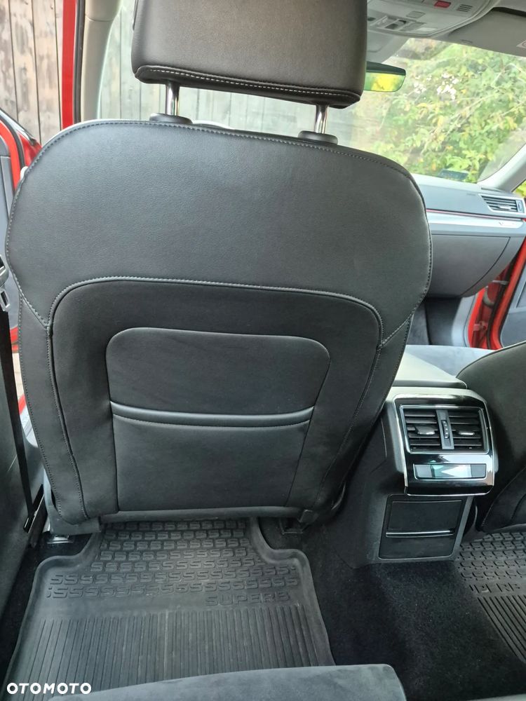 Skoda Superb 2.0 TDI SCR 4x4 Scout DSG - 20