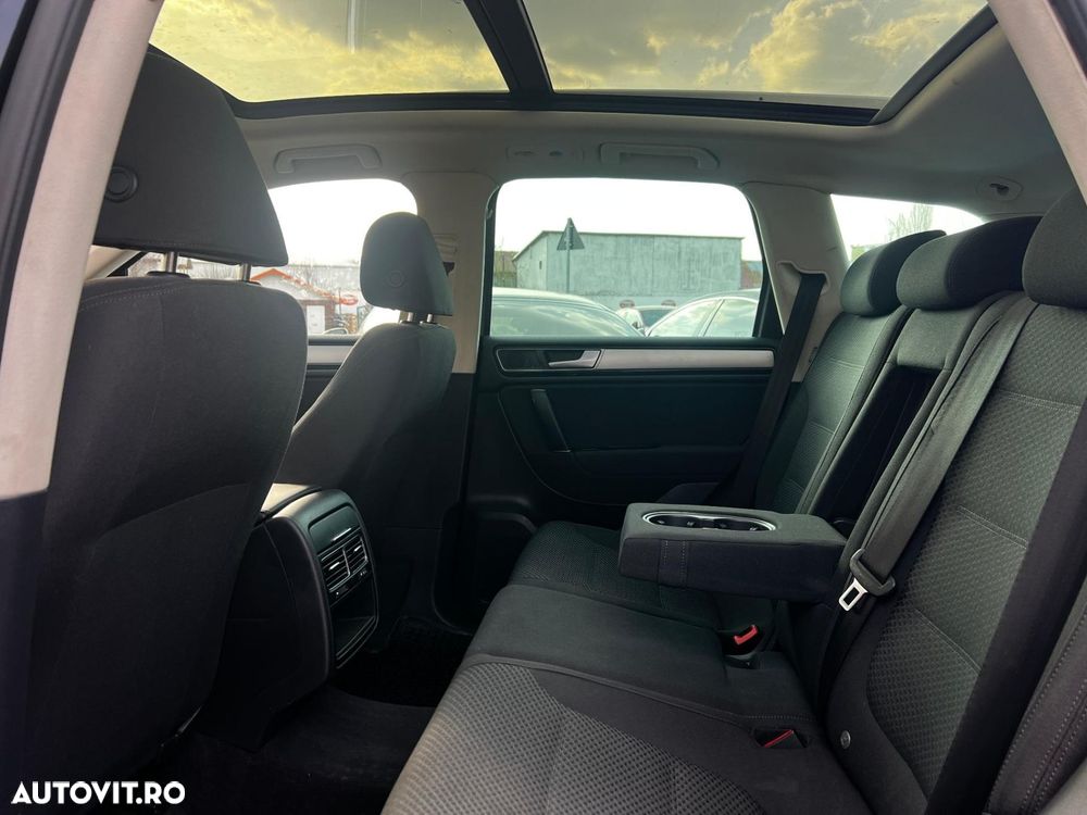 VOLKSWAGEN Touareg 2015 — imagine 44