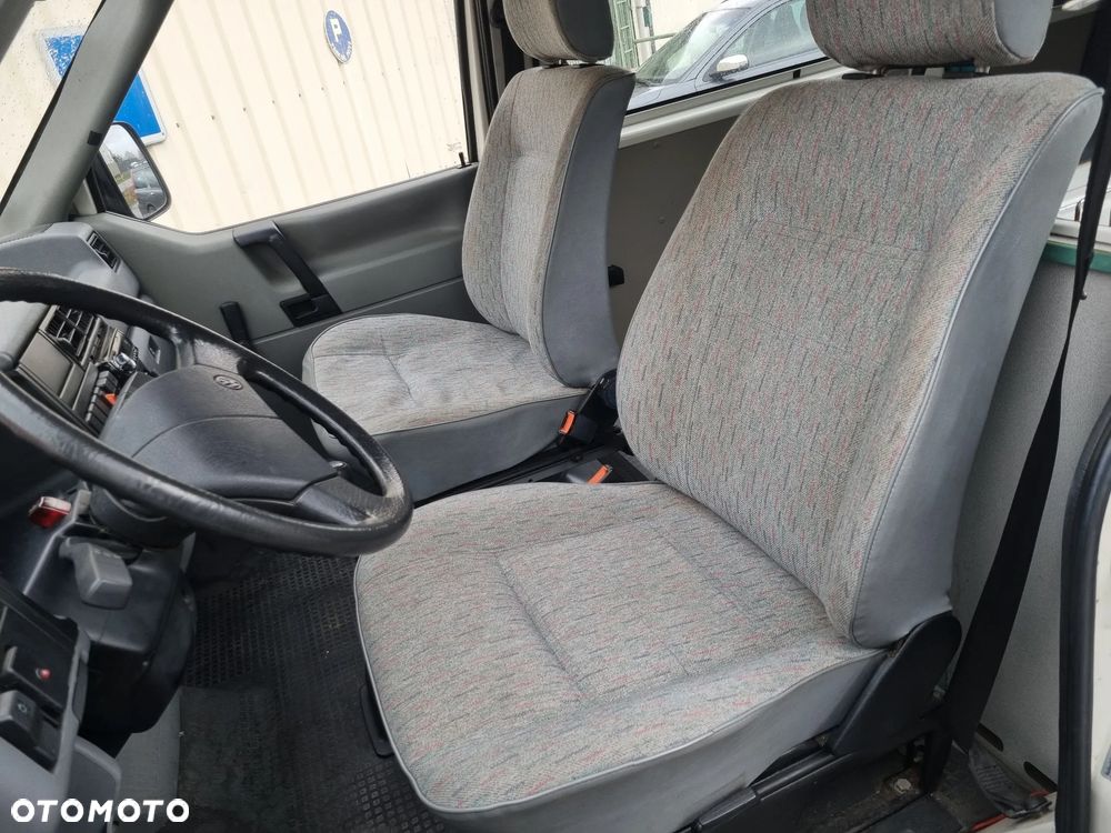 Volkswagen Transporter - 14
