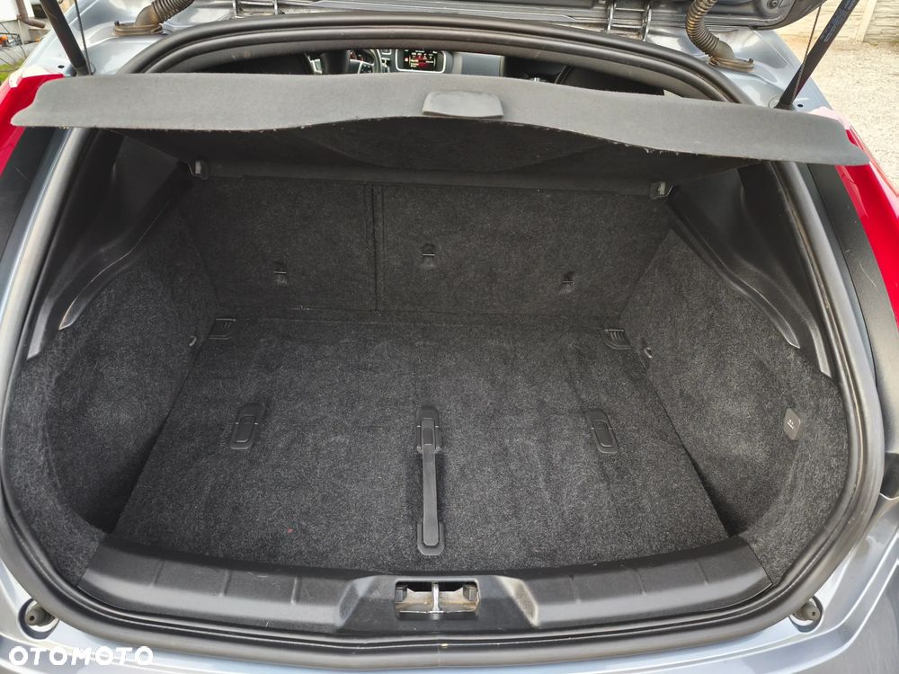 Volvo V40 D3 RDesign - 11