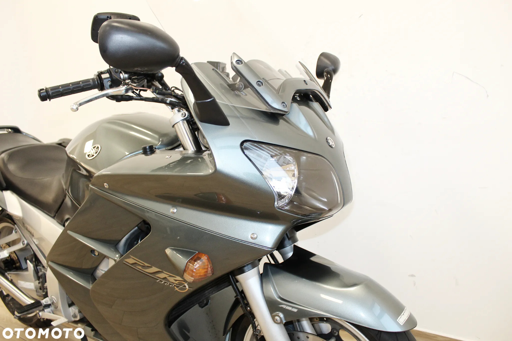 Yamaha FJR - 8
