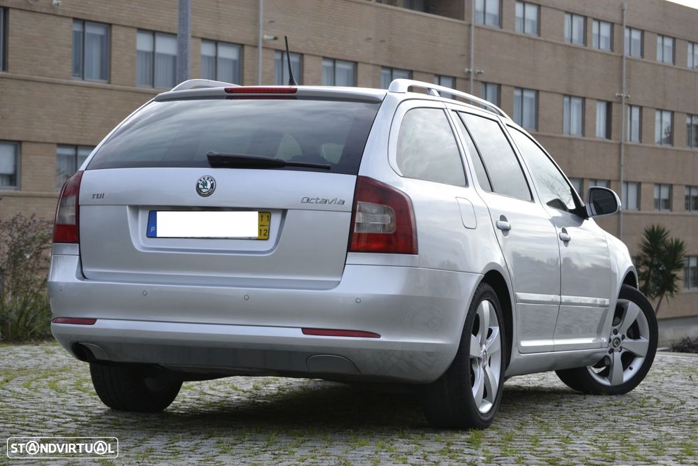Skoda Octavia Break 1.6 TDi Sportline - 5